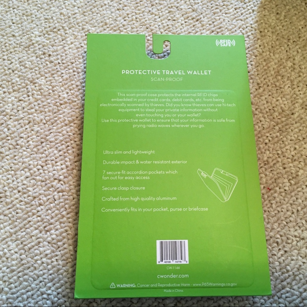 C Wonder Travel Wallet - Picture 2 of 3